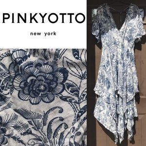 NWT PINKYOTTO NYC FLORAL PRINT MAXI DRESS. S